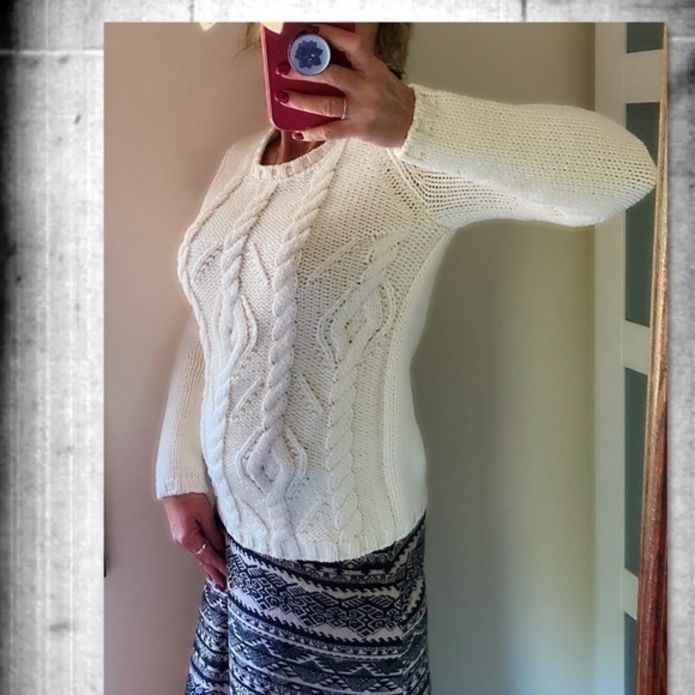 BANANA REPUBLIC CABLE CHUNKY KNIT WOOL SWEATER S